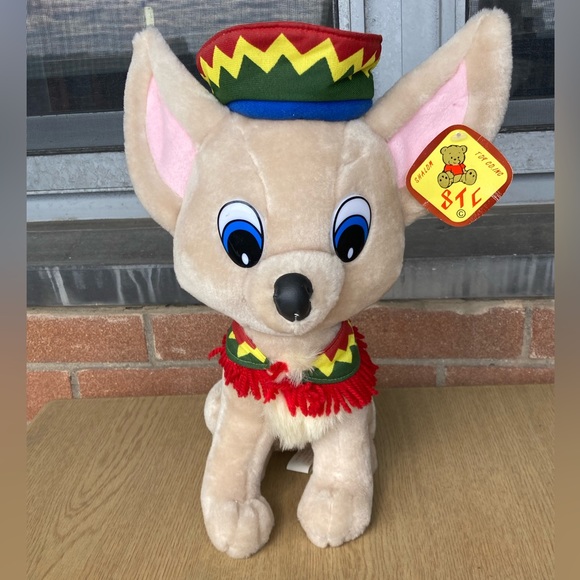 Adorable chihuahua stuffed animal wearing a Mexican sombrero 😃❤️❤️ - Picture 1 of 11